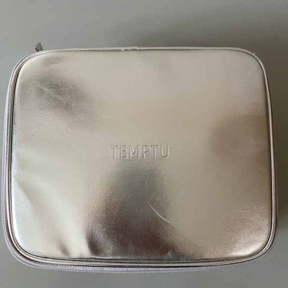 Airbrush make up kit. - Picture 1 of 4